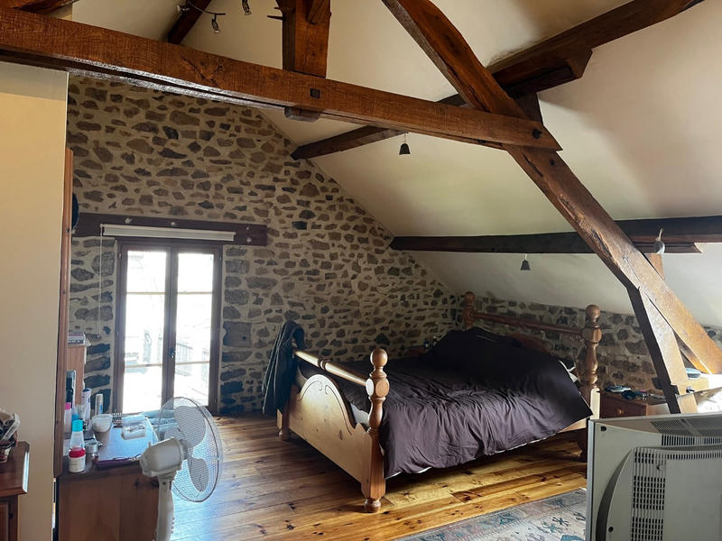 Maison - 250 m² - 6 pièces