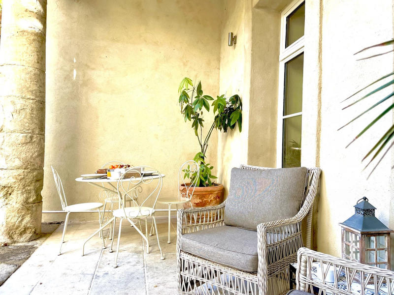 Maison - 615 m² - 16 pièces