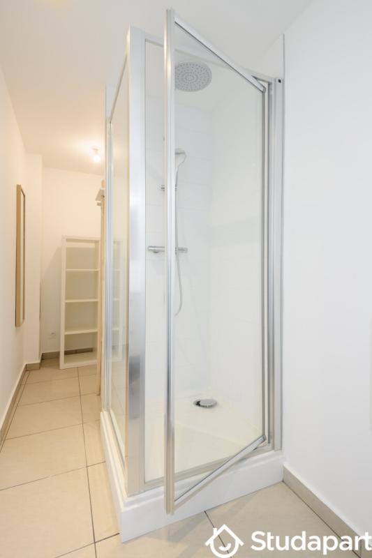 Chambre - 9 m² - 1 pièce