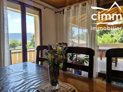 Maison - 111 m² - 5 pièces