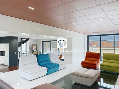 Loft - 250 m² - 4 pièces