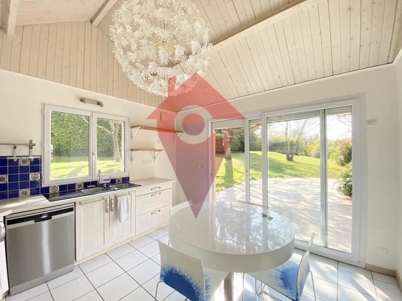 Maison - 170 m² - 6 pièces