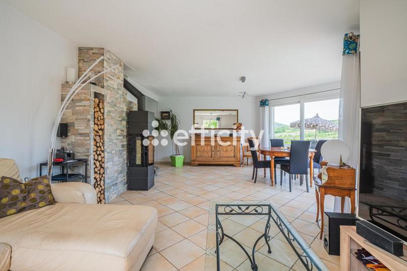 Maison - 169 m² - 6 pièces