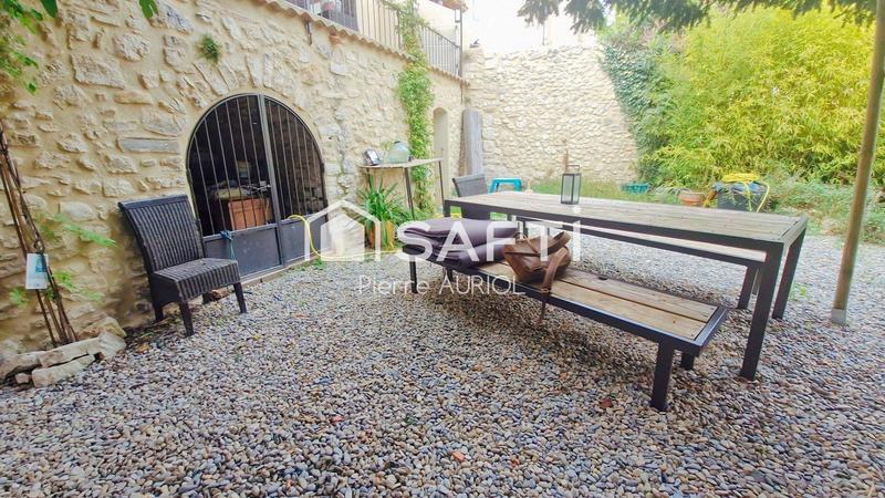 Maison de village - 87 m² - 4 pièces