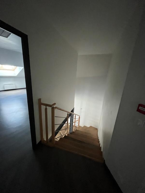 Local commercial - 274 m² - 6 pièces