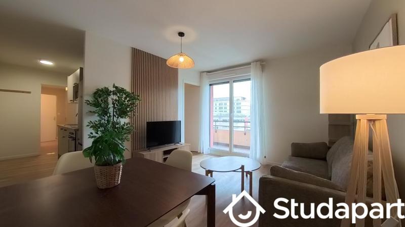 Chambre - 10 m² - 1 pièce