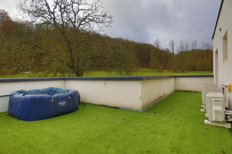 Maison - 195 m² - 7 pièces