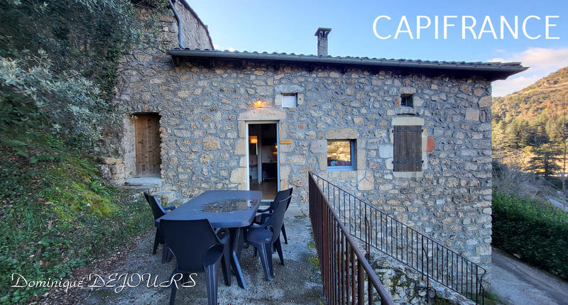 Maison - 205 m² - 11 pièces