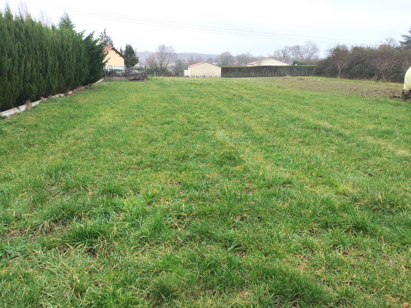 Terrain constructible - 833 m²