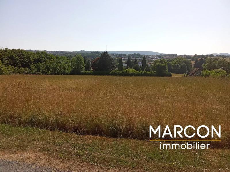 Terrain constructible - 1 765 m²