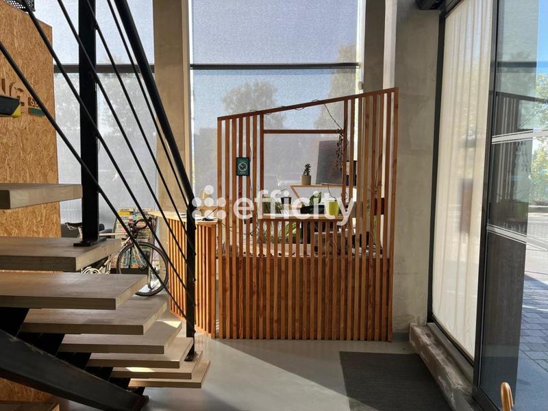 Bureau - 230 m² - 8 pièces