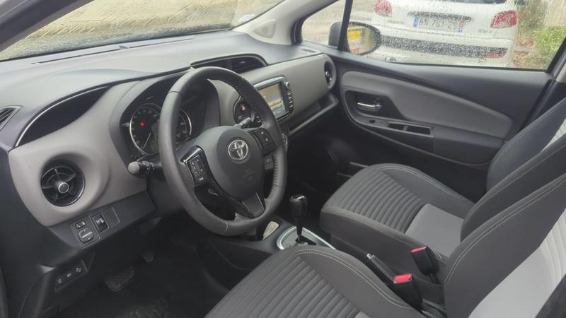 Toyota Yaris III 1.5 VVTi Hybrid 100h E-Cvt Dynamique - Automatique