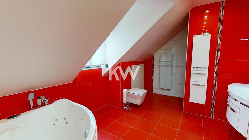 Maison - 309 m² - 10 pièces