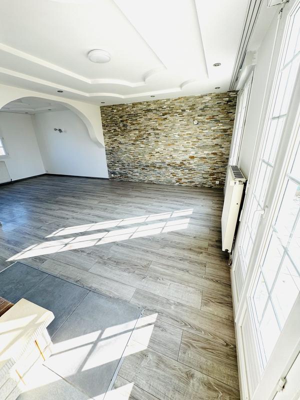 Maison - 150 m² - 8 pièces