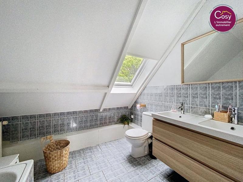 Pavillon - 197 m² - 7 pièces