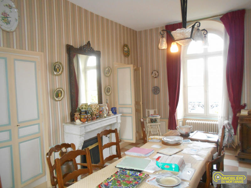 Maison - 171 m² - 11 pièces