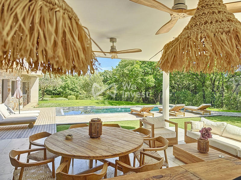 Villa - 280 m² - 5 pièces