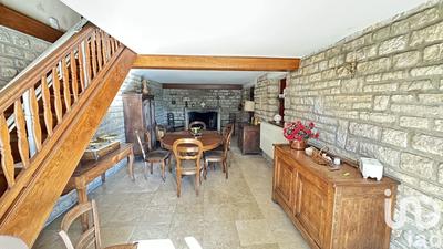 Maison - 228 m² - 9 pièces