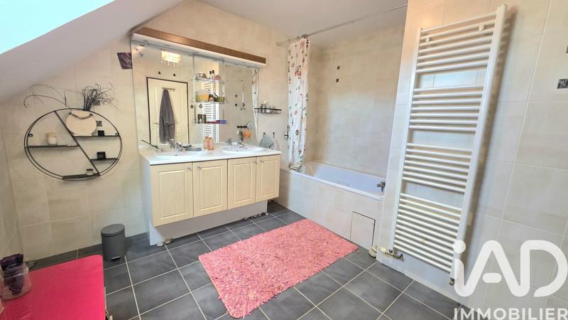 Maison - 124 m² - 5 pièces