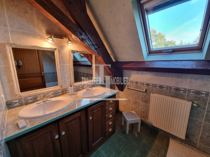 Maison - 190 m² - 6 pièces