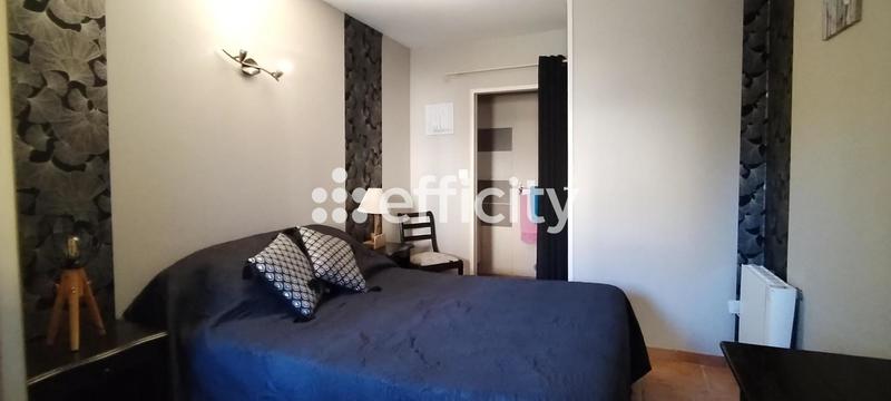 Maison - 210 m² - 7 pièces