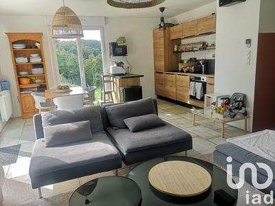 Maison - 93 m² - 5 pièces