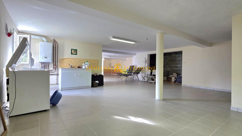 Maison traditionnelle - 112 m² - 5 pièces