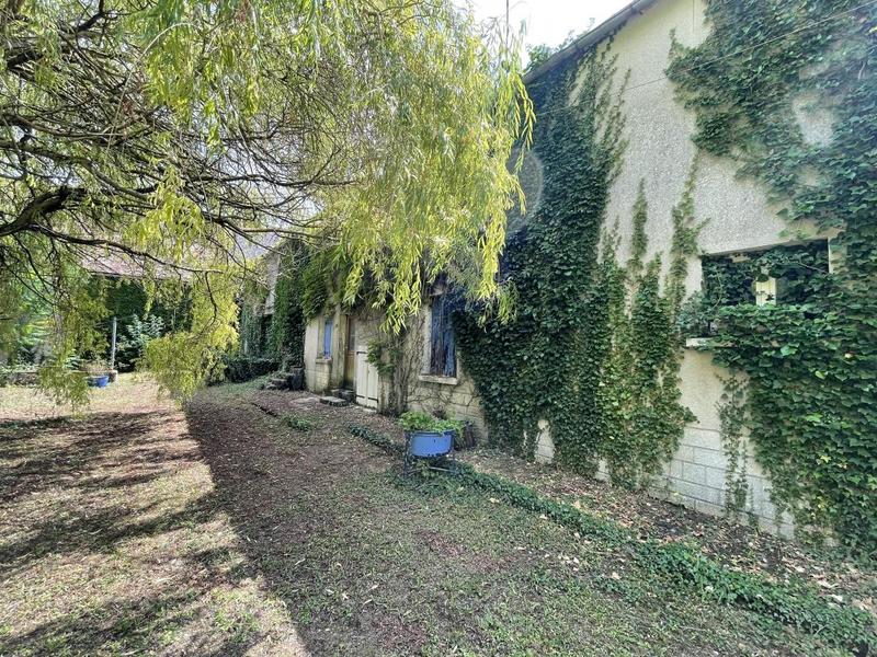 Maison - 252 m² - 10 pièces