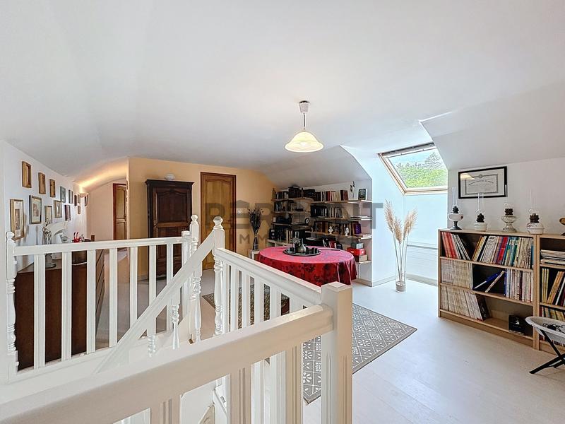 Maison - 194 m² - 7 pièces