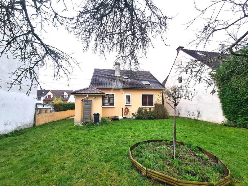 Maison - 87 m² - 5 pièces