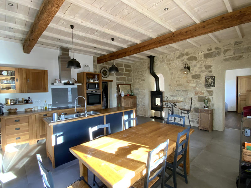 Maison - 140 m² - 8 pièces