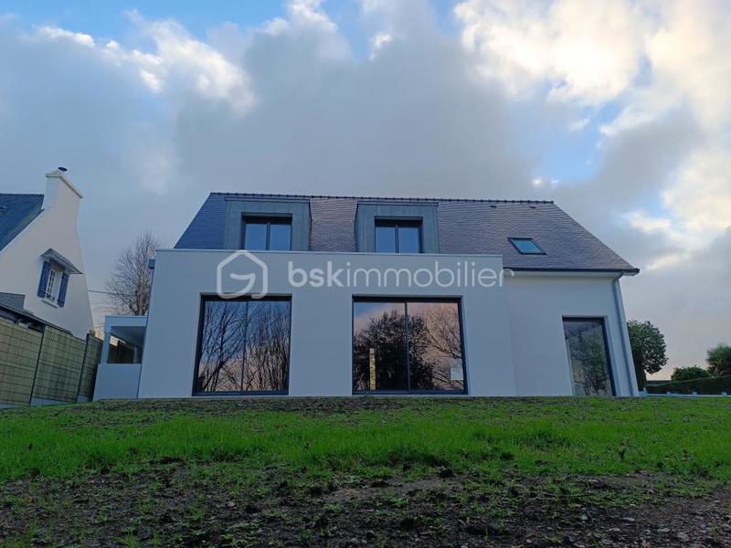 Maison - 160 m² - 7 pièces