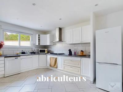 Maison - 152 m² - 6 pièces