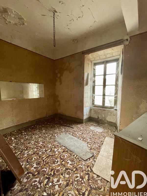 Maison - 340 m² - 4 pièces