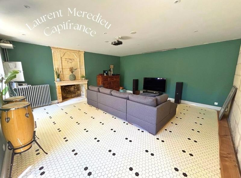 Maison bourgeoise - 280 m² - 12 pièces