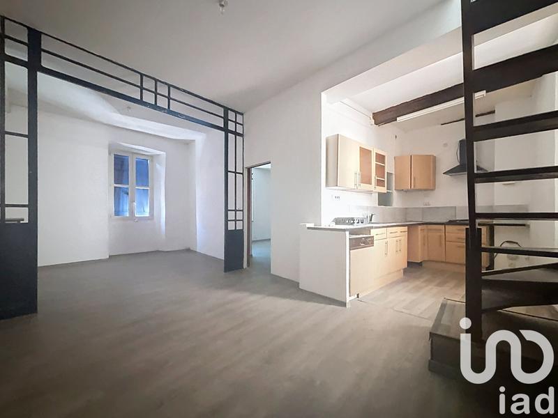 Maison de village - 775 m² - 15 pièces