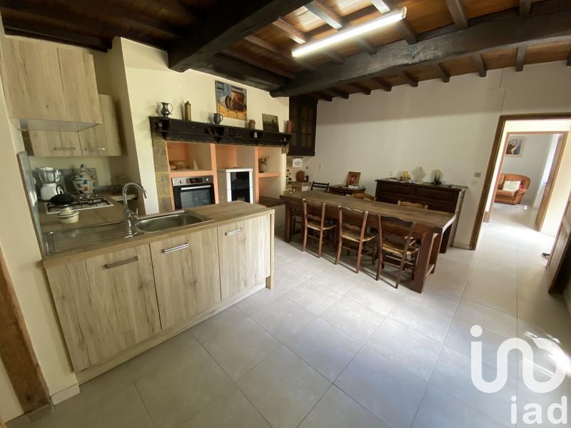 Maison - 200 m² - 6 pièces