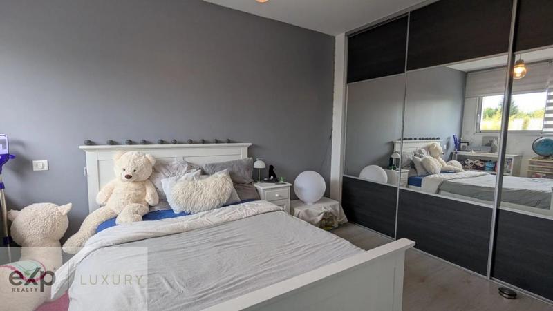 Propriété - 180 m² - 6 pièces