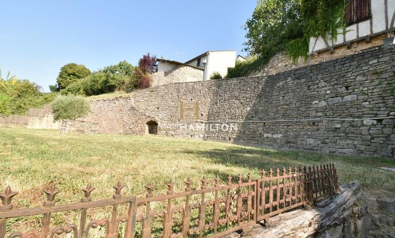 Demeure - 167 m² - 5 pièces