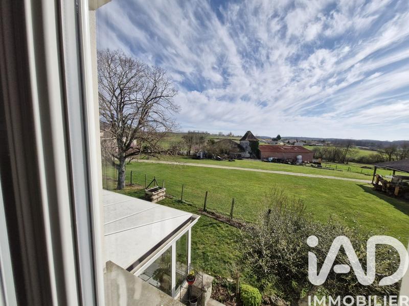 Maison - 175 m² - 8 pièces