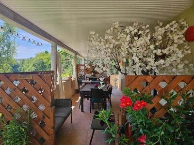 Maison - 203 m² - 7 pièces