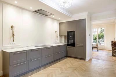 Maison - 315 m² - 10 pièces