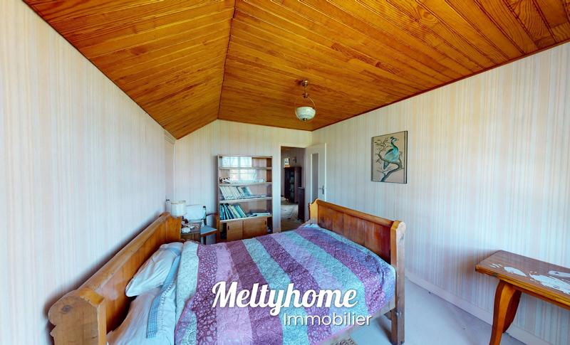 Maison - 180 m² - 10 pièces