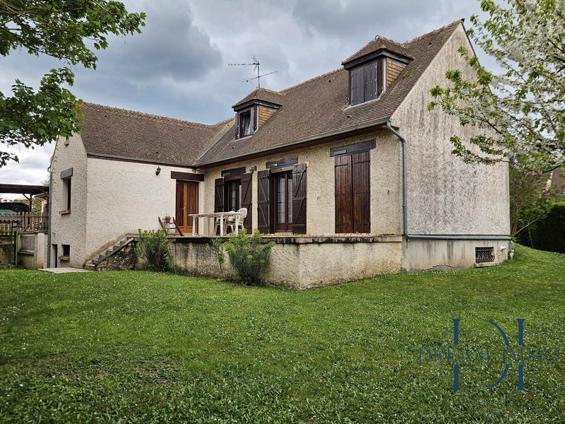 Maison traditionnelle - 120 m² - 6 pièces