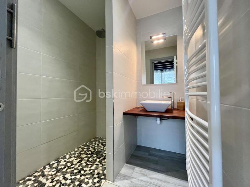 Corps de ferme - 371 m² - 9 pièces