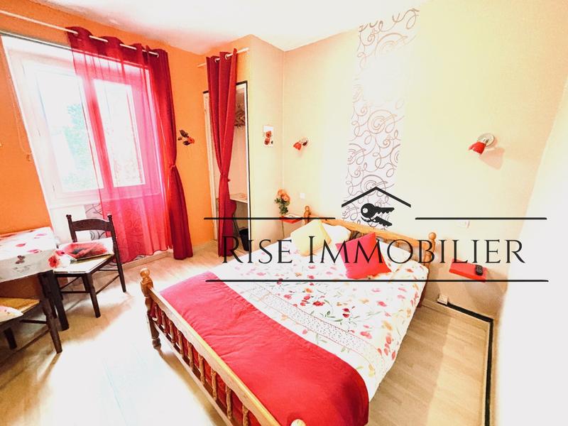 Propriété - 380 m² - 15 pièces