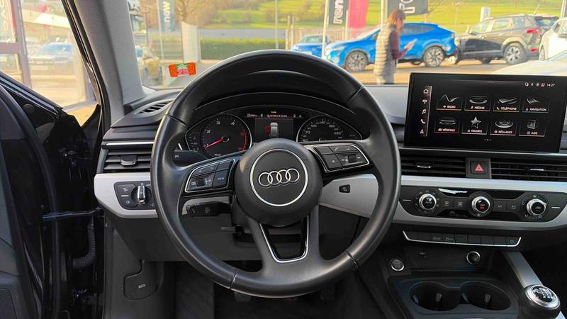 Audi A4 Avant 30 tdi 150 Business Line