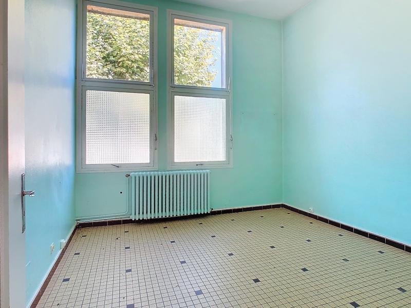 Immeuble - 272 m² - 16 pièces