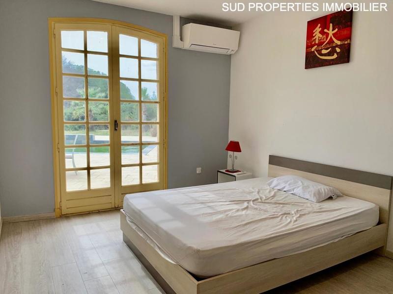 Villa - 207 m² - 7 pièces