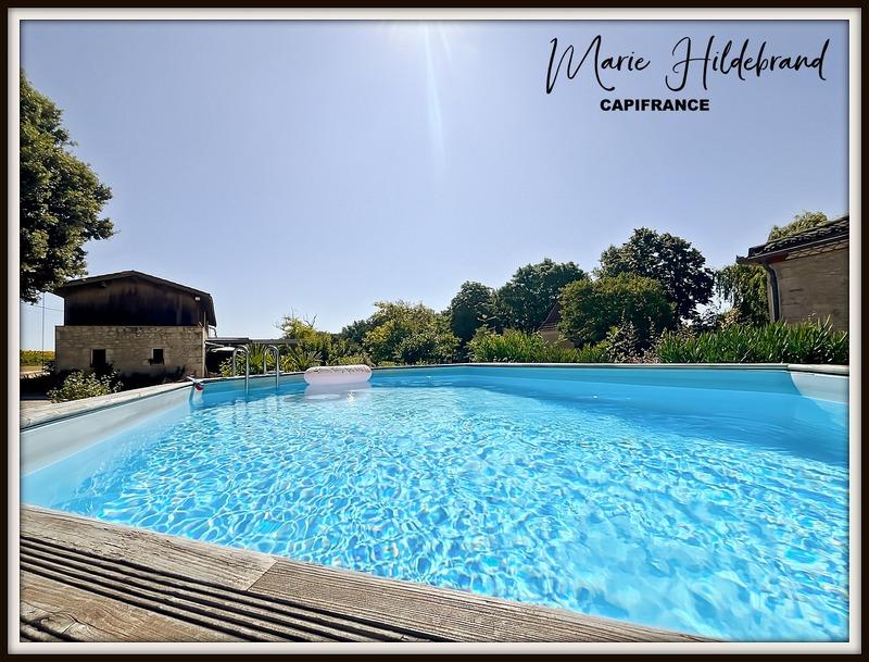 Maison - 396 m² - 10 pièces